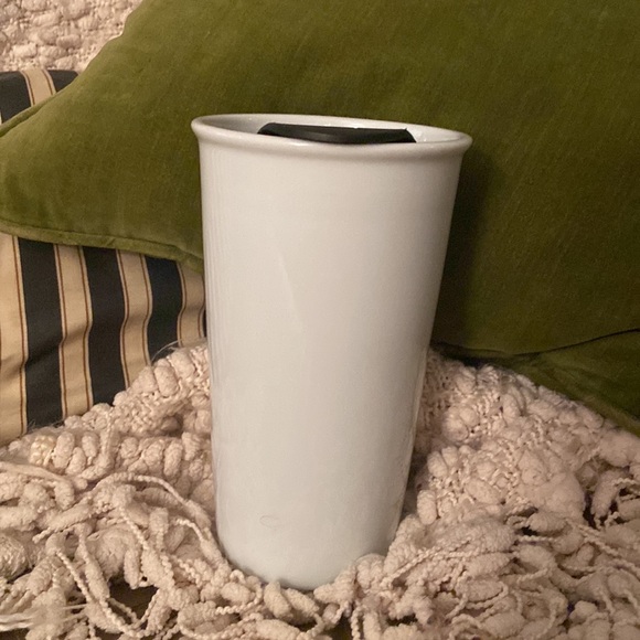 SOLD!!Starbucks Original White Travel Cup With Lid - Picture 2 of 4